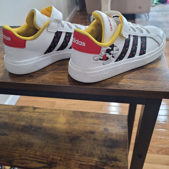 ADIDAS MINNIE MOUSE SNEAKERS SIZE 12 - Picture 2 of 12